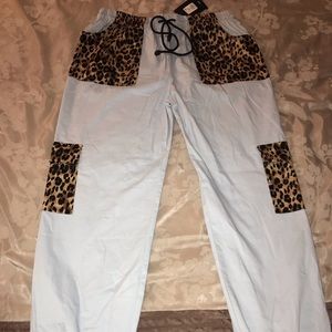 Animal Print Joggers🐆